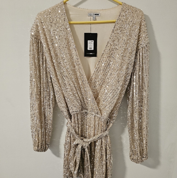 Fashion Nova - Diva Shine Sequin Romper - Silver - Picture 4 of 11